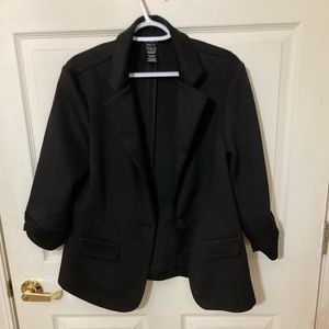 Soho Apparel Black Blazer